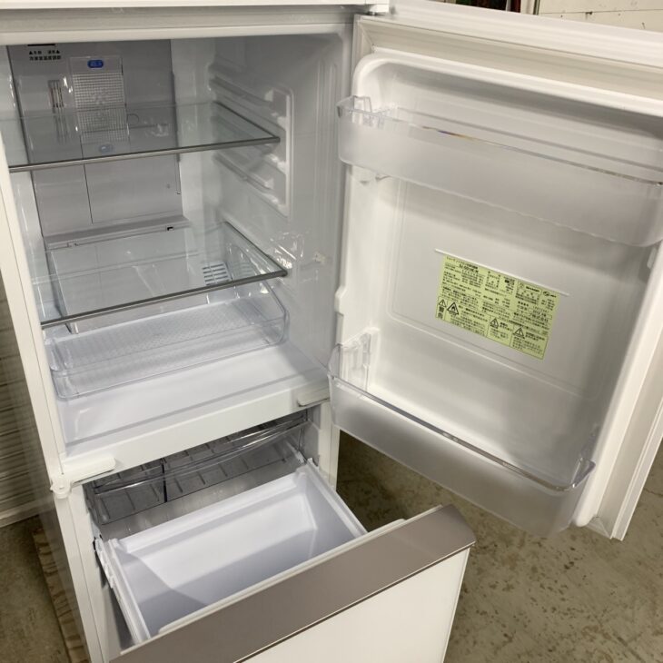 【美品送料込‼︎】 シャープ 冷蔵庫 SJ-GD14E-B 2019年製 シャープ SJ-GD14E-W [クリアホワイト] 価格比較 - 価格.com
