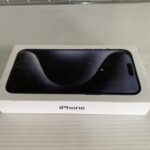 iPhone 15 Pro Max 側面