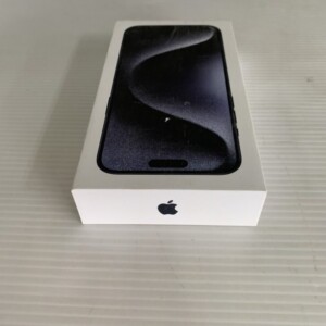 iPhone 15 Pro Max 上部