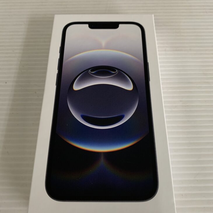 iPhone 16e 正面