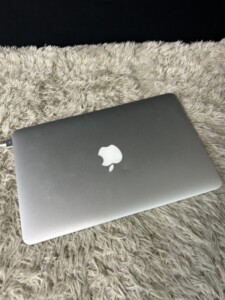 MacBook Air ロゴ