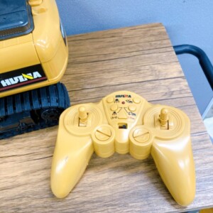 ラジコンショベルカー リモコン