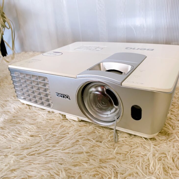 大阪府八尾市でBenQプロジェクター W1080STを出張買取｜リモコン・収納