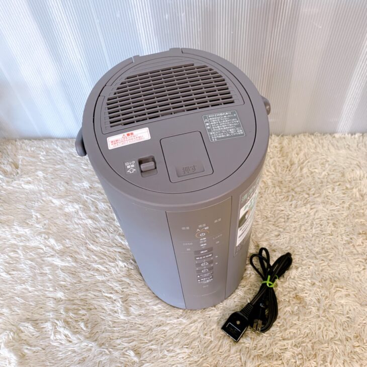 【本日限定価格】象印スチーム式加湿器 EE-DD50 2023年製 取扱説明書付 本日限定価格】象印スチーム式加湿器 EE-DD50 2023年製 取扱説明書付