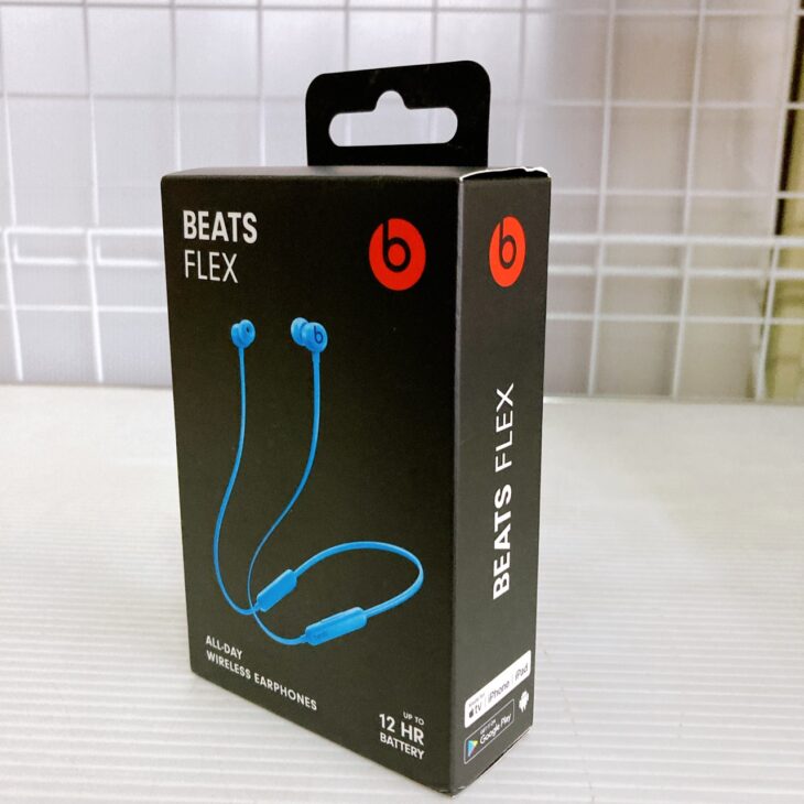 BEATS FLEX ワイヤレスイヤフォン 正面