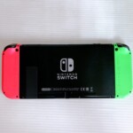 Nintendo Switch 背面