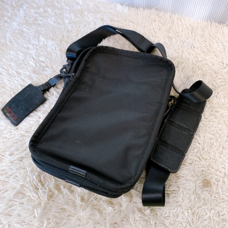 鳥取県倉吉市でTUMI（トゥミ）ショルダーバッグ〈ALPHA系／ブラック