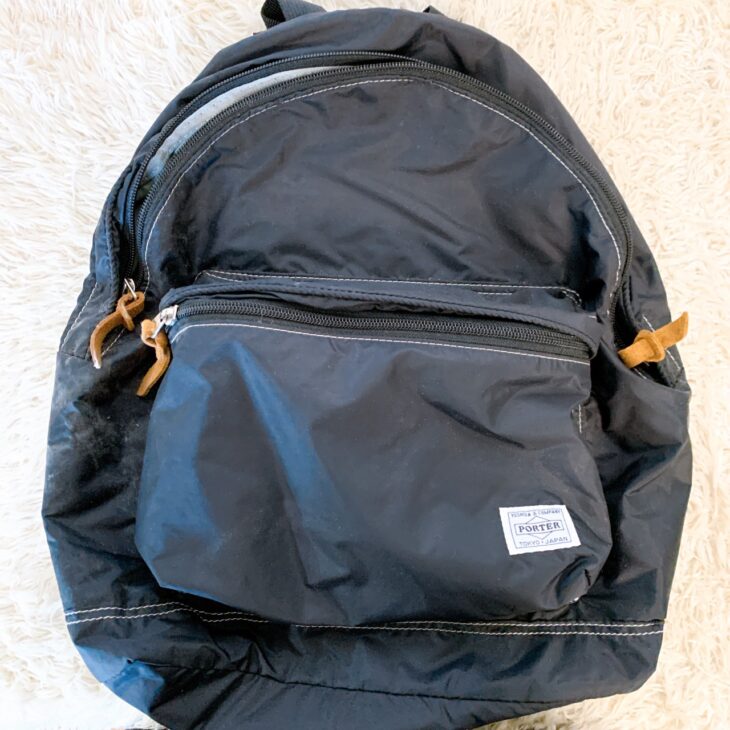 吉田カバン 正面