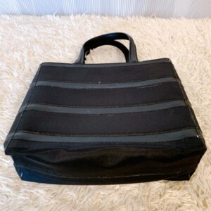 フォーマルハンドバッグ 背面