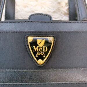 フォーマルハンドバッグ ロゴ