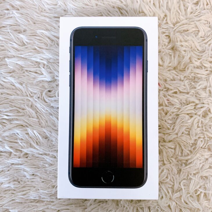 iPhone SE(第3世代) 正面