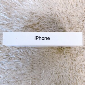 iPhone SE(第3世代) 側面