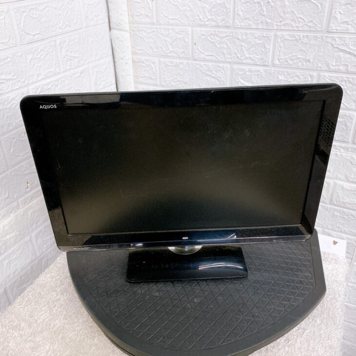 液晶テレビ AQUOS 正面