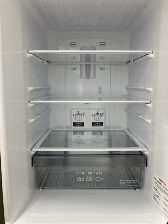 東京都日野市で三菱ノンフロン冷凍冷蔵庫 MR-P15F-H を出張買取 外装に