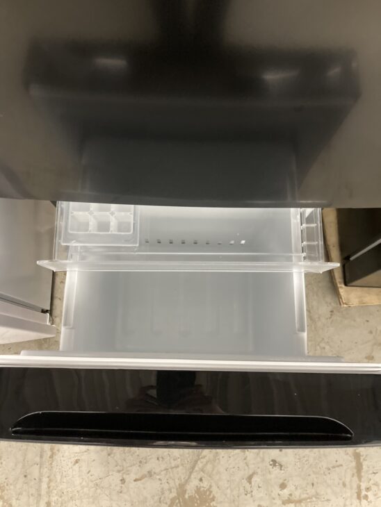 北海道札幌市でREFAGE冷凍冷蔵庫 YRZ-F15LKを出張買取 使用期間わずか