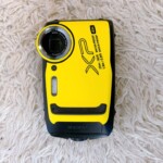 デジタルカメラ FinePix XP140 正面