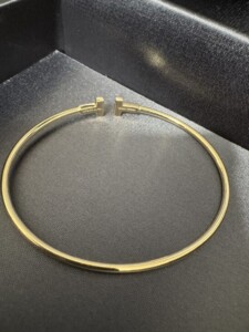 Tiffany & Co. 後ろ