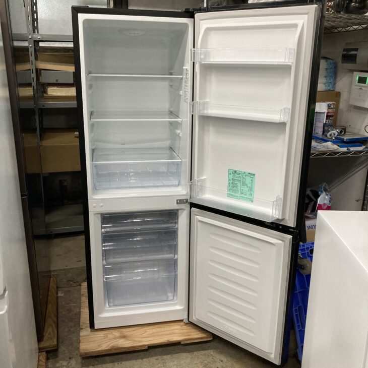 新潟県三条市でハイセンス HR-D1701B 冷凍冷蔵庫を出張買取｜2022年製