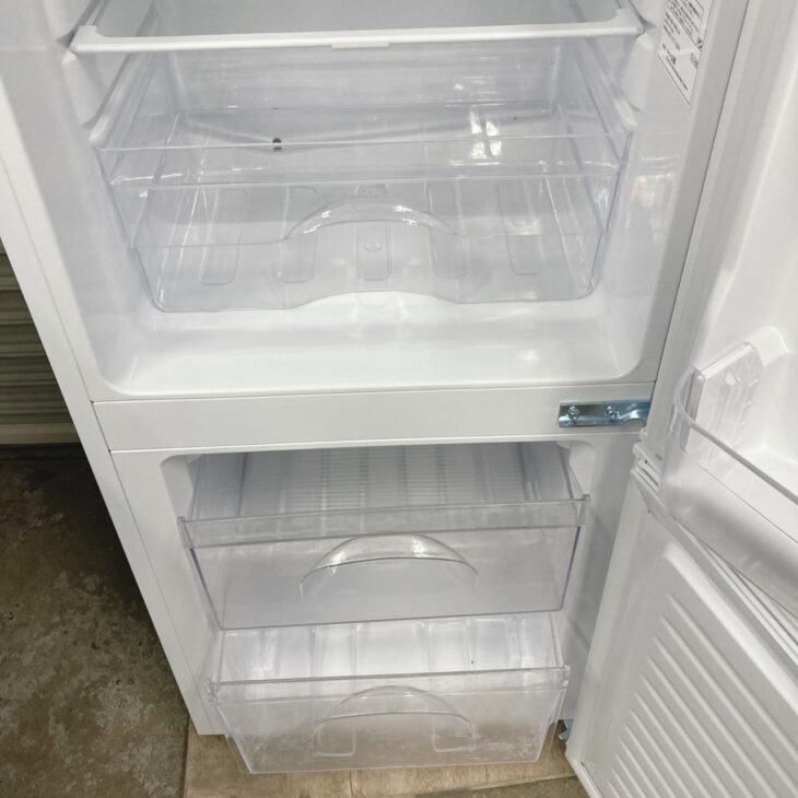 茨城県利根町でYAMAZEN YFR-D111(W) 冷凍冷蔵庫を出張買取｜2024年製の