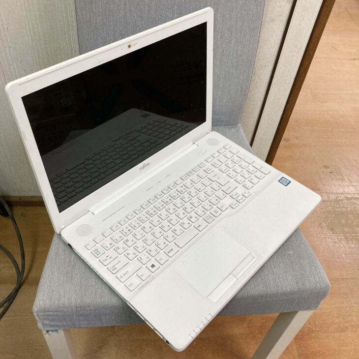 福島県南相馬市で富士通 LIFEBOOK AH50/X（FMVA50XWP）を出張買取 使用