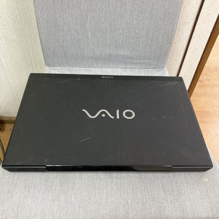 愛知県半田市でSONY VAIOノートパソコンSVS151E2JNを出張買取 外装に