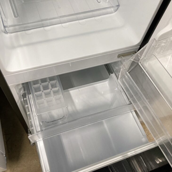 山梨県南アルプス市でREFAGE冷凍冷蔵庫 YRZ-F15LK（2024年製）を出張