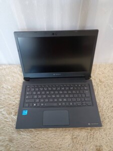 dynabook S73/HS