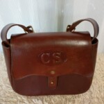 レザーショルダーバッグ