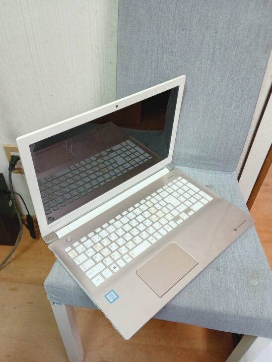 三重県津市で東芝 dynabook T75/AG（PT75AGP-BJA2）を出張買取