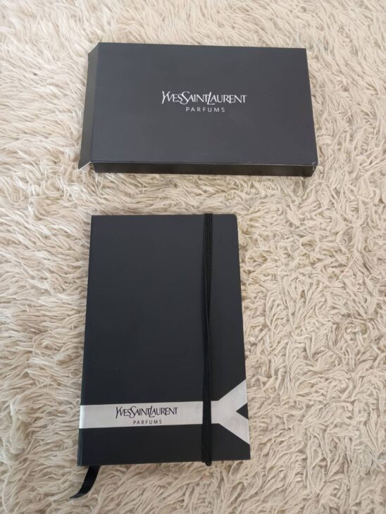 東京都墨田区にてYVES SAINT LAURENT PARFUMS ノート 非売品 使用感