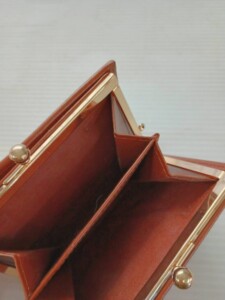 ノバチェック柄 がま口二つ折り財布