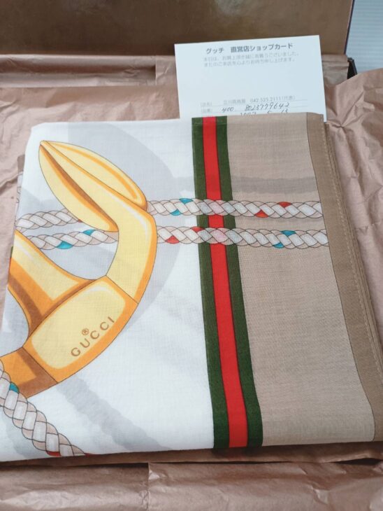 GUCCI スカーフ 箱無し 楽天市場】グッチ【GUCCI】700424 3G001ツイル ネックボウ シルク 黄色