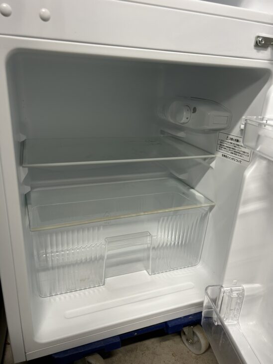 Comfee' コンフィー 2021年製 ノンフロン冷凍冷蔵庫 RCT90WH COMFEE' 冷蔵庫 90L 幅47.8cm 2ドア 右開き コンパクト 耐熱天板