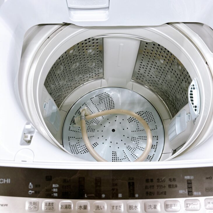 千葉県富津市へ日立 BW-V80E 全自動洗濯機 外装に細かな傷ありのため