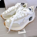 NIKE × sacai コラボレーションスニーカー