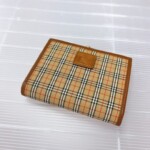 ノバチェック がま口二つ折り財布