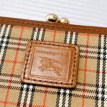 ノバチェック がま口二つ折り財布