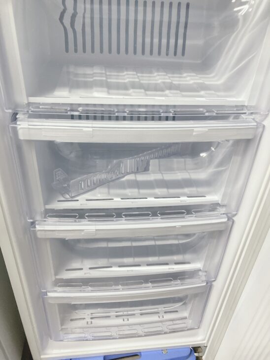 愛知県半田市で三菱電機 冷凍庫 MF-U12G-Wを出張買取｜庫内きれいな