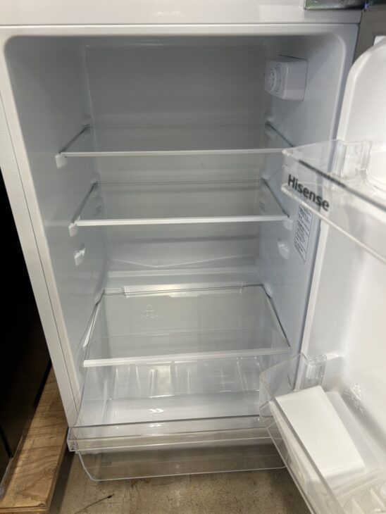 熊本県熊本市 ハイセンス HR-B12E4W 冷凍冷蔵庫 2024年製 美品を高価