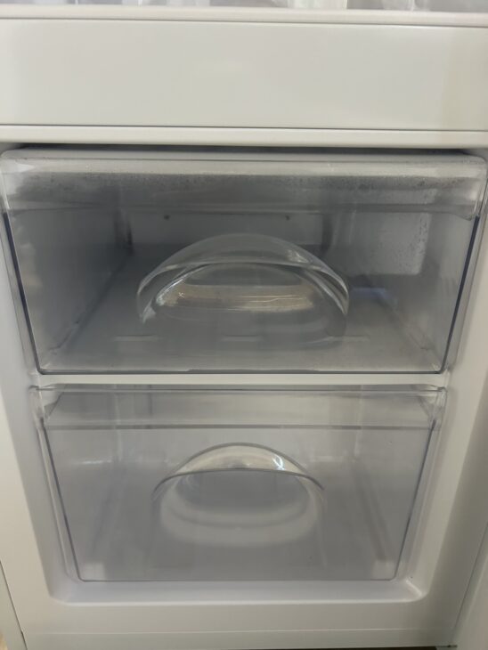 山梨県北杜市 ニトリ NTR-106WH 2ドア冷蔵庫 2023年製 内装きれいで