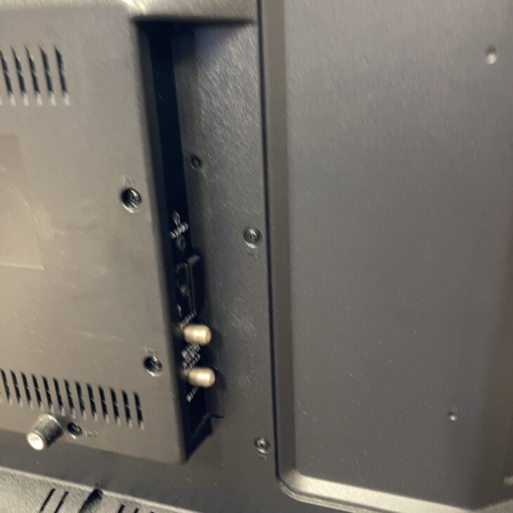 千葉県千葉市にて TAG label 32型液晶テレビ AT-TV322S-WH を出張買取