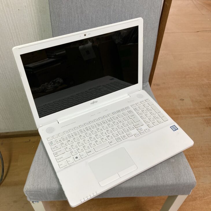 千葉県茂原市で富士通 LIFEBOOK AH50/X（FMVA50XWP）ノートPCを出張
