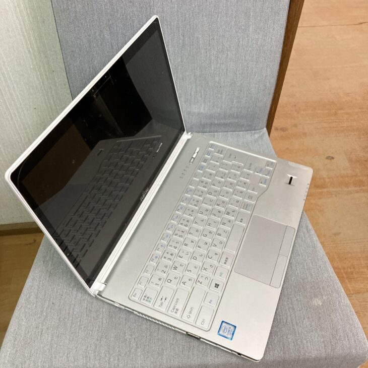 大阪府守口市にて富士通 LIFEBOOK SH90/B1（FMVS9B1W06） ノート