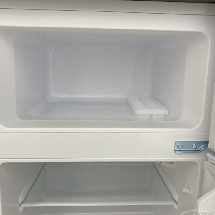 群馬県吉岡町にてELSONIC冷蔵庫 ECH-R85（2024年製）を出張買取