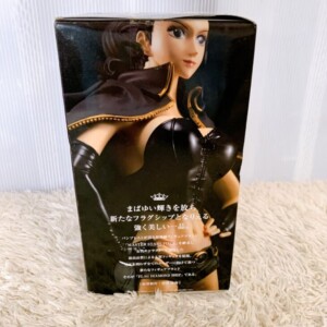 FLAG DIAMOND SHIP -NICO ROBIN- CODE:B