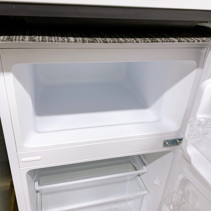 千葉県千葉市でmaxzen 2ドア冷蔵庫 JR087ML01WHを出張買取｜2021年製