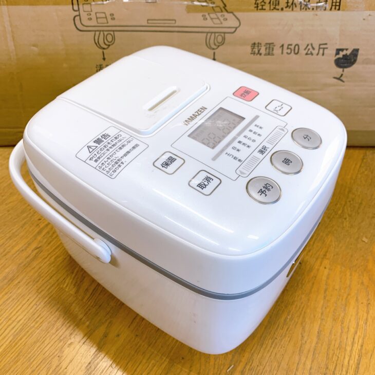 2019年式 3合 YAMAZEN 炊飯器 YJC-300 (W) 2019年式 3合 YAMAZEN 炊飯器 YJC-300 (W)