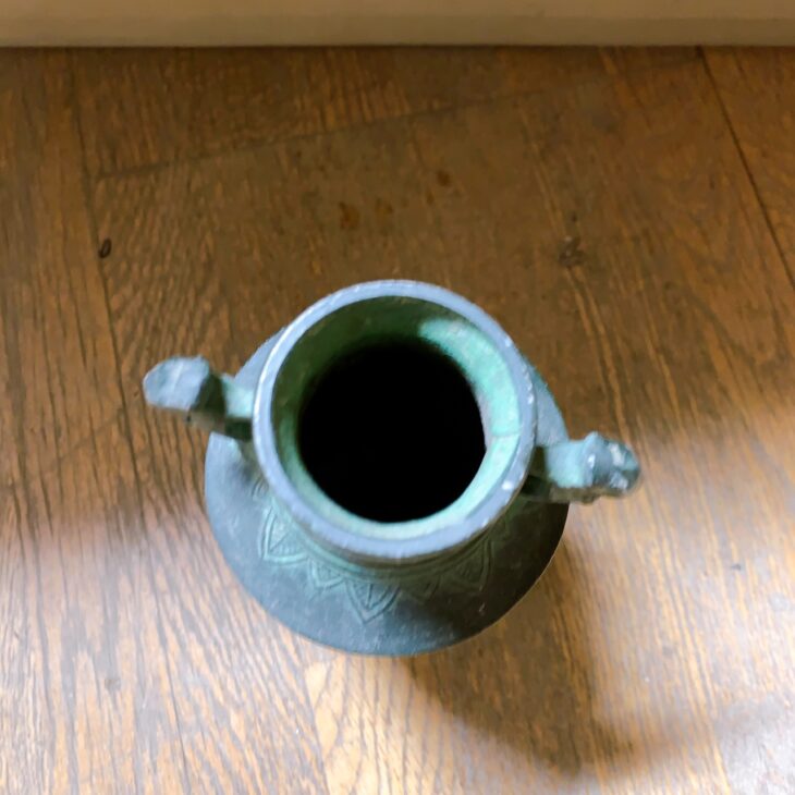 愛知県刈谷市へ 青銅製装飾花瓶 双耳タイプ 使用感ありのため適正価格