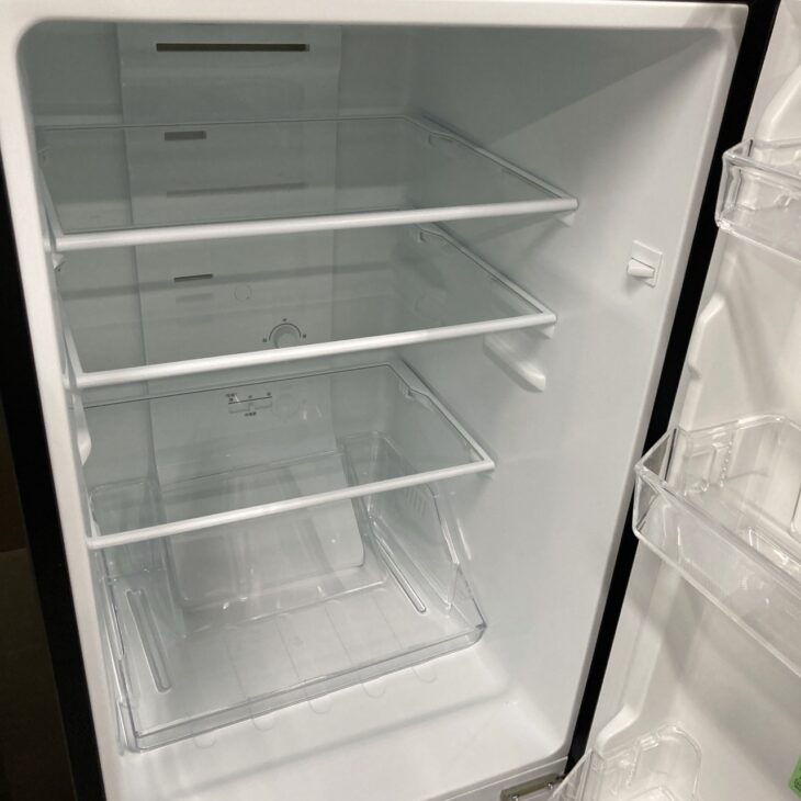大阪府貝塚市へREFAGE 冷蔵庫 YRZ-F15LK買取 2024年製で使用感が少ない