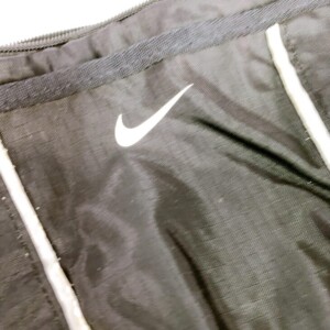 ナイキウエストバッグ マーク